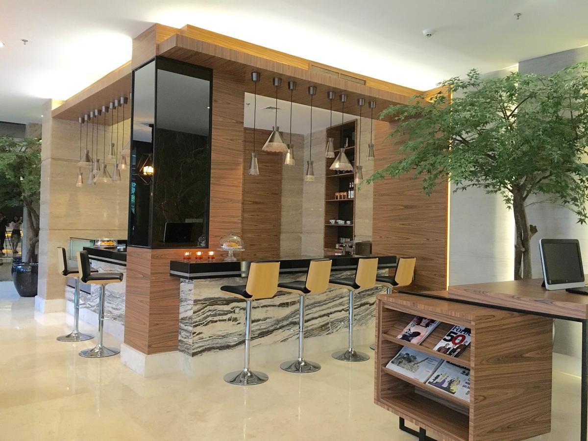 Ayaka Suites Джакарта Екстериор снимка