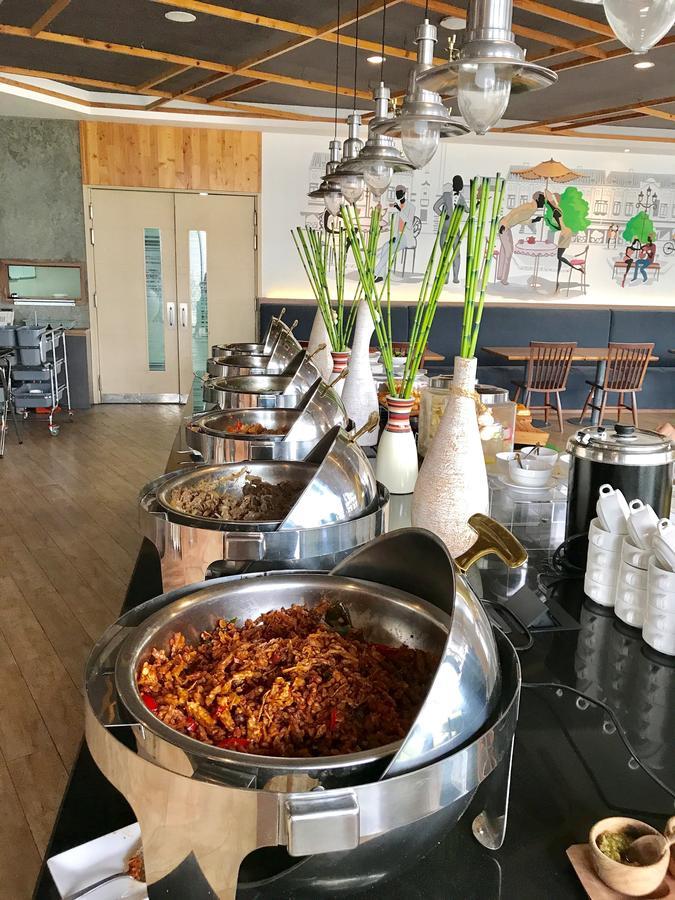 Ayaka Suites Джакарта Екстериор снимка